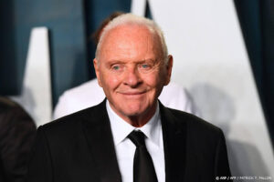 Anthony Hopkins staat stil bij halve eeuw zonder alcohol