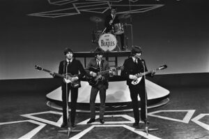 ONGELOOFLIJK: Beatles-haren leveren 10.000 euro op
