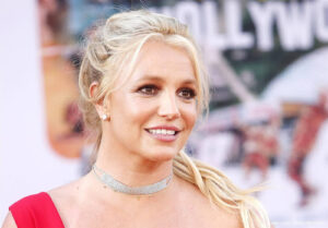 Britney Spears moet misschien geopereerd worden aan enkel