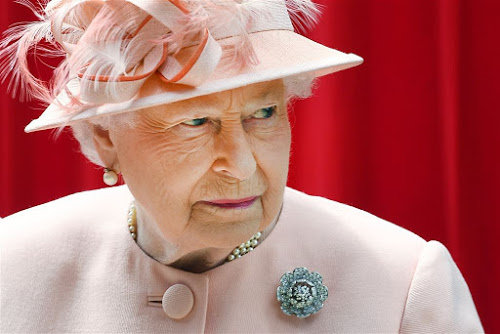 Britse koningin viert ingetogen verjaardag