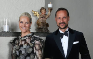 Diner Haakon en Mette-Marit op 23 november