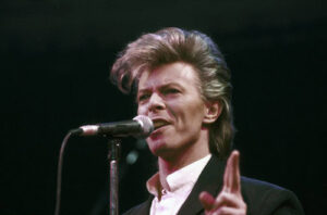 Eerste opname Bowie brengt ruim 40.000 euro op