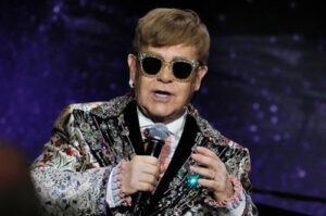 Pijnlijk: Elton John niet uitgenodigd voor bruiloft prins Harry en Meghan