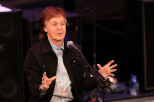 Extra Carpool Karaoke met Paul McCartney