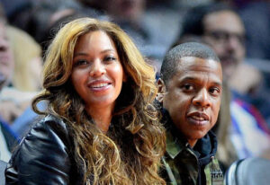 Fan bestormt podium Beyoncé en Jay-Z