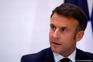 Franse president komt terug op uitlatingen over Gérard Depardieu