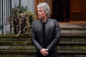 Jon Bon Jovi schrijft liedje met fans