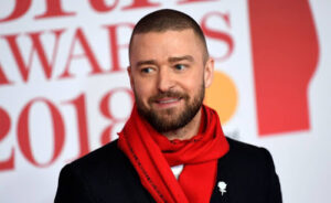 Justin Timberlake gaat met fans voetbal kijken