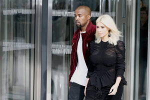 Kanye en Kim geven geld aan gewonde fotograaf
