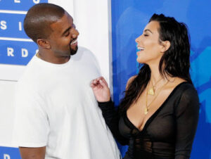 Draagmoeder Kim Kardashian en Kanye West bevallen!