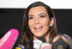 Kim Kardashian mist controle van draagmoeder