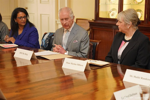 Koning Charles ontvangt religieuze leiders op Buckingham Palace