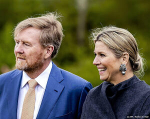 Koning en koningin bij begin 80 jaar vrijheid in Limburg