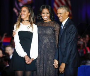 Malia Obama weer de fout in: gespot met glas rosé&#8230;