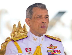 Ongelooflijk: Thaise koning in bil geschoten