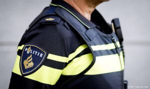 Ontslag dreigt voor 4 politiemensen Amsterdam om WhatsAppgroep