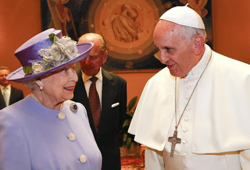 Paus en koningin bezoeken samen Noord-Ierland