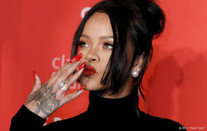 Rihanna trekt miljoenen uit voor bestrijding coronavirus