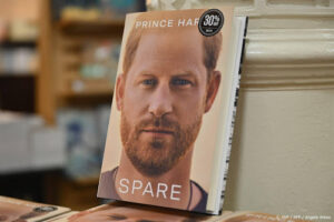 Spare van prins Harry grijpt naast prijs bij British Book Awards