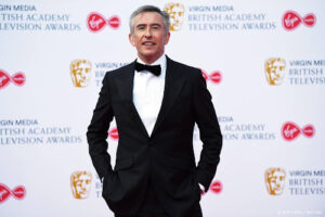 Steve Coogan maakt opwachting in vierde seizoen The White Lotus