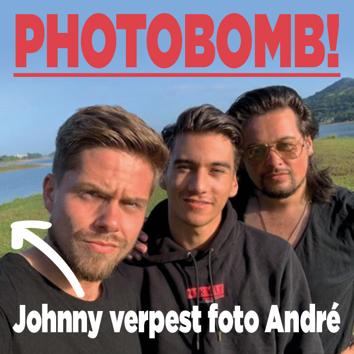 Johnny de Mol verpest foto André Hazes