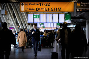 Vluchten KLM uitgeweken en geannuleerd door storing