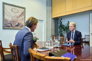 Wilders hoopt met draai Oekraïne op snellere komst nieuw kabinet