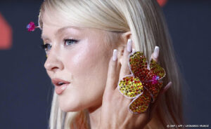 Zara Larsson: Ik hou van gays en ik haat ICE