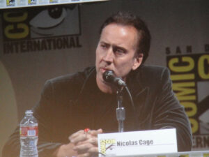 Nicolas Cage in een jurk